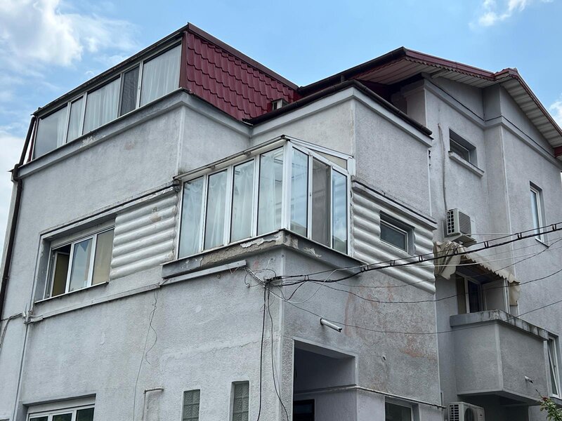Calarasilor- Piata Muncii, vila 8 camere singur curte si teren 197 mp,